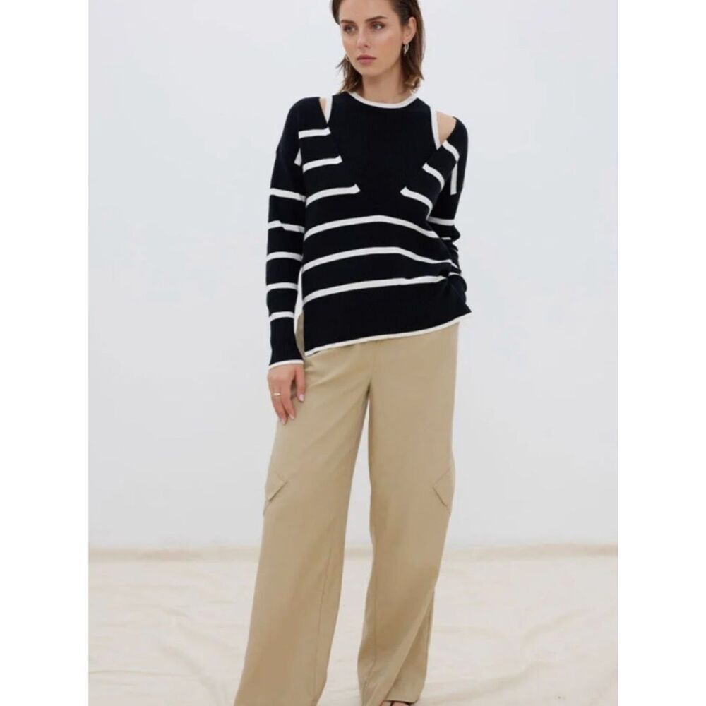 Sovere Repose Combo Knit
AE16